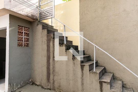 Entrada de casa para alugar com 1 quarto, 30m² em Vila da Saúde, São Paulo
