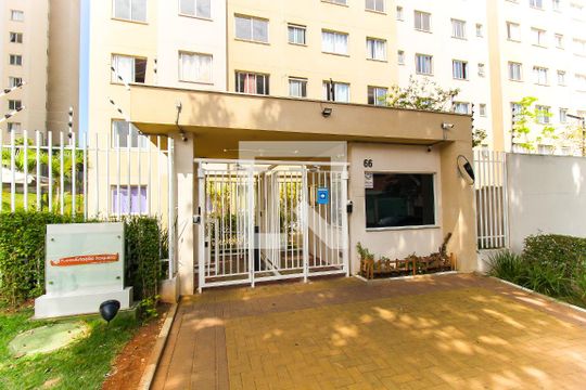 Fachada de apartamento à venda com 2 quartos, 41m² em Itaquera, São Paulo