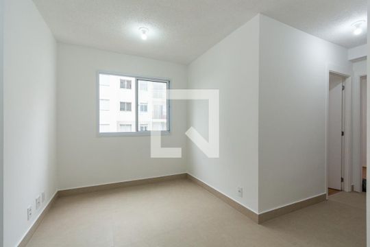 Apartamento para alugar com 2 quartos, 40m² em Parque Reboucas, São Paulo