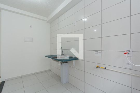 Cozinha de apartamento para alugar com 2 quartos, 40m² em Parque Reboucas, São Paulo