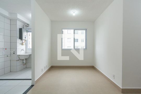 Sala de apartamento para alugar com 2 quartos, 40m² em Parque Reboucas, São Paulo