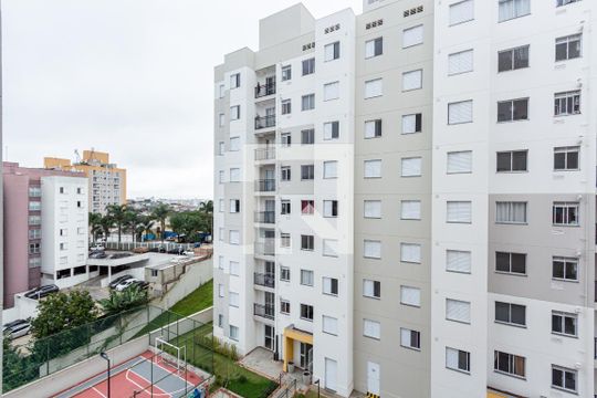 Vista da Sala de apartamento para alugar com 2 quartos, 40m² em Parque Reboucas, São Paulo