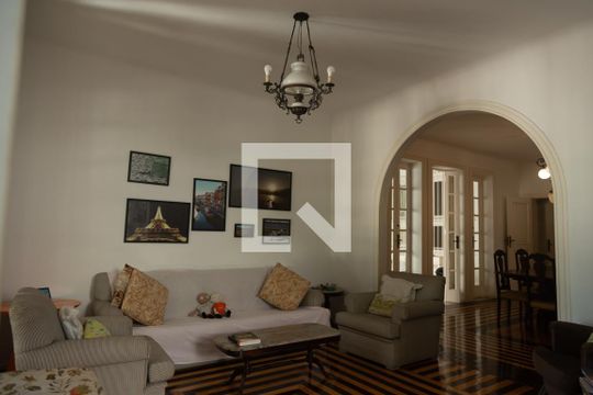 Sala de Estar de casa à venda com 4 quartos, 550m² em Urca, Rio de Janeiro