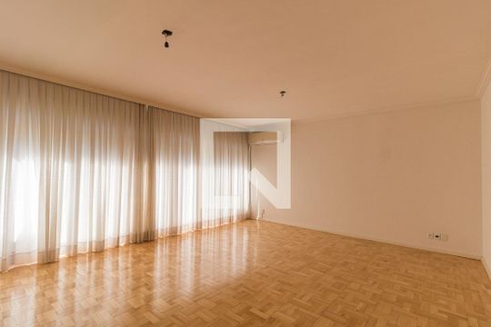 Apartamento à venda com 3 quartos, 165m² em Bela Vista, Porto Alegre