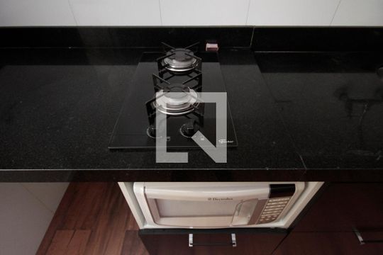 Cozinha de apartamento para alugar com 1 quarto, 40m² em Centro, São Paulo