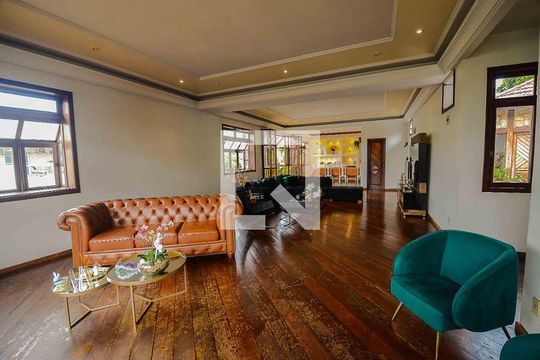 Sala de casa à venda com 5 quartos, 766m² em Jardim Guanabara, Rio de Janeiro