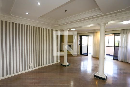 Apartamento para alugar com 3 quartos, 360m² em Lar São Paulo, São Paulo