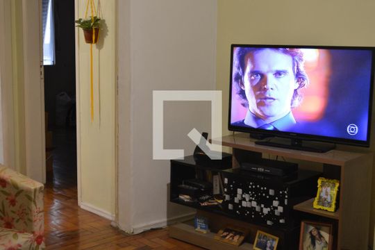 Sala de apartamento à venda com 2 quartos, 53m² em Centro Histórico, Porto Alegre