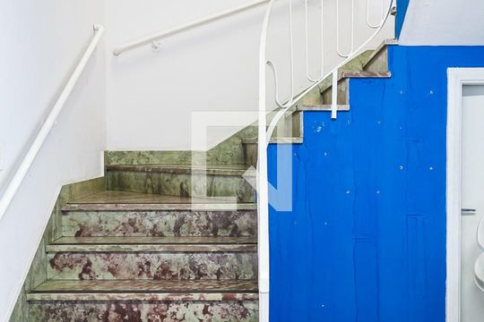 Escada de casa à venda com 4 quartos, 340m² em Centro, Santo André