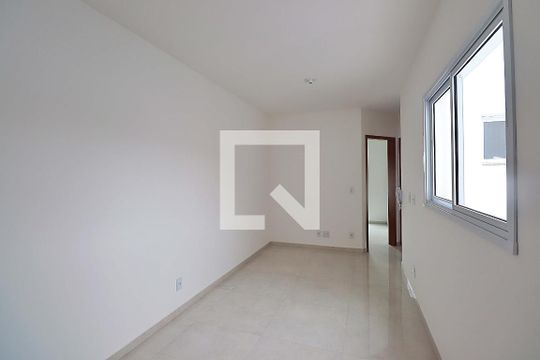 Sala de apartamento à venda com 2 quartos, 80m² em Jardim Las Vegas, Santo André