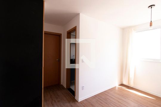 Sala de Estar de apartamento à venda com 2 quartos, 42m² em Jardim Iris, São Paulo