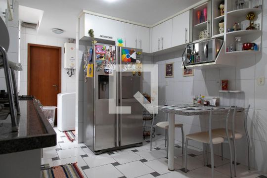 Cozinha de apartamento à venda com 3 quartos, 189m² em Recreio dos Bandeirantes, Rio de Janeiro
