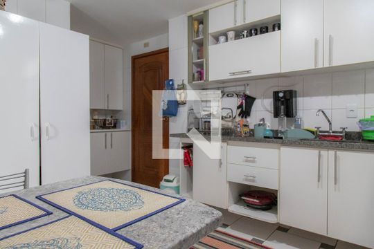 Cozinha de apartamento à venda com 3 quartos, 189m² em Recreio dos Bandeirantes, Rio de Janeiro