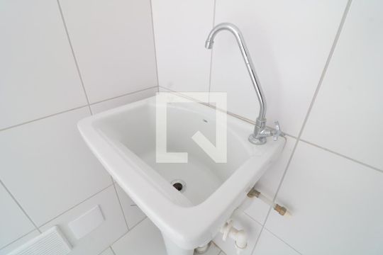 Área de Serviço - tanque de apartamento à venda com 2 quartos, 38m² em Vila Invernada, São Paulo