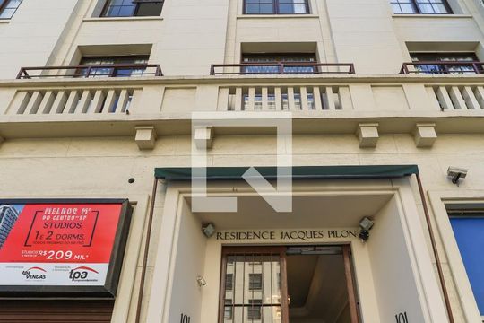 Fachada de kitnet/studio para alugar com 1 quarto, 20m² em Centro Histórico de São Paulo, São Paulo