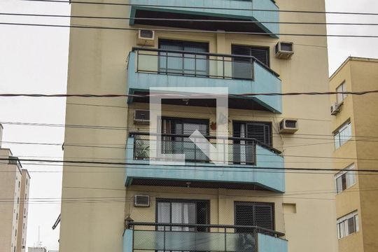 Fachada de apartamento para alugar com 2 quartos, 73m² em Jardim Las Palmas, Guarujá