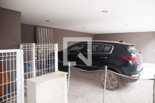Garagem de casa à venda com 5 quartos, 687m² em Pacaembu, São Paulo