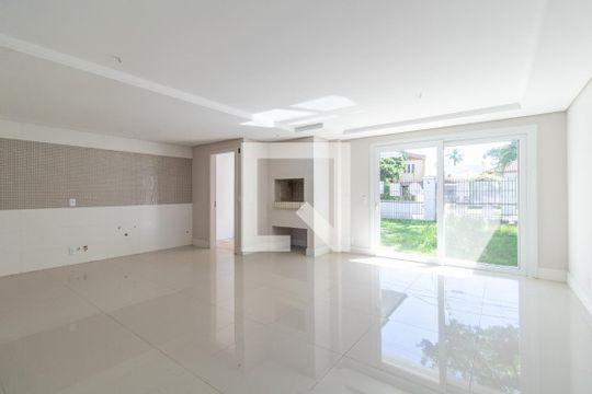 Casa de Condomínio à venda com 3 quartos, 241m² em Tristeza, Porto Alegre