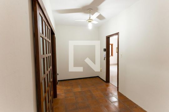 Casa para alugar com 1 quarto, 407m² em Centro, Novo Hamburgo
