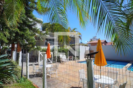 Área comum - Piscina de apartamento à venda com 3 quartos, 77m² em Passo D’areia, Porto Alegre