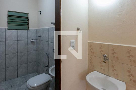 Banheiro Social de casa à venda com 3 quartos, 180m² em Conjunto Água Branca Contagem , Contagem