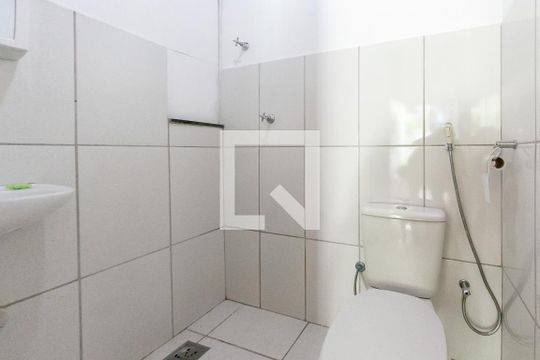 Banheiro de Serviço de casa à venda com 3 quartos, 180m² em Conjunto Água Branca Contagem , Contagem