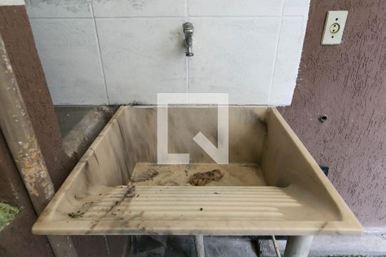 Tanque de casa para alugar com 1 quarto, 42m² em Cidade Líder, São Paulo