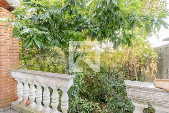 Churrasqueira de casa à venda com 3 quartos, 300m² em Parque Fongaro, São Paulo