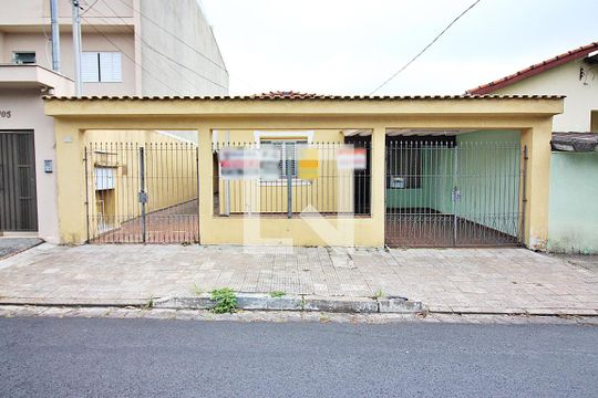 Fachada de casa à venda com 4 quartos, 219m² em Anchieta, São Bernardo do Campo