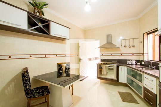 Cozinha de casa para alugar com 3 quartos, 200m² em Jardim Monte Libano, Santo André