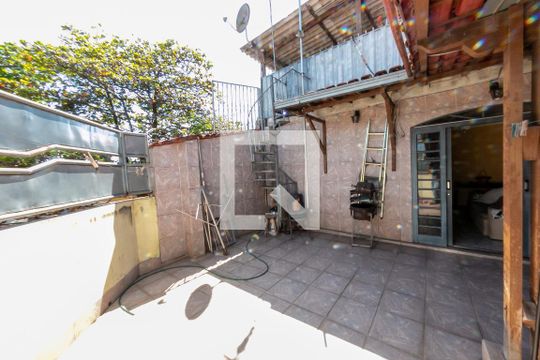 Varanda de casa à venda com 3 quartos, 240m² em Inconfidentes, Contagem