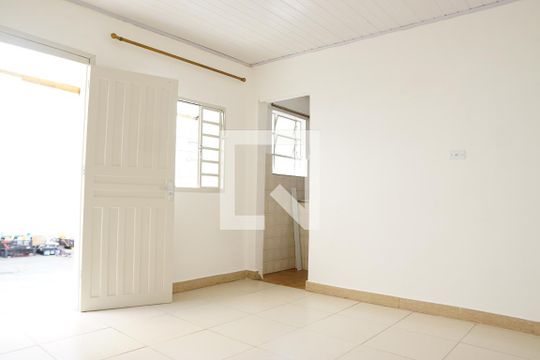 Sala de casa para alugar com 2 quartos, 55m² em Vila Palmeiras, São Paulo