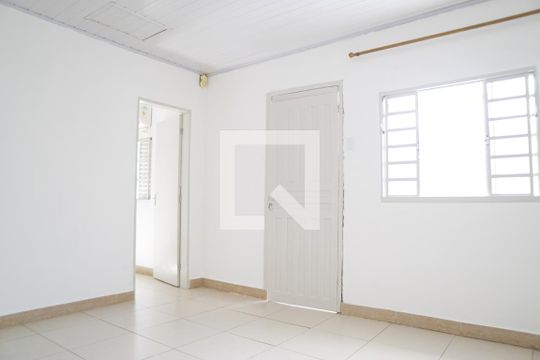 Casa para alugar com 2 quartos, 55m² em Vila Palmeiras, São Paulo