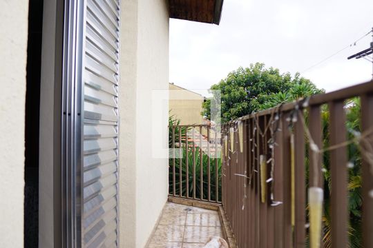 Sacada Quarto 4 de casa à venda com 4 quartos, 444m² em Vila Palmeiras, São Paulo