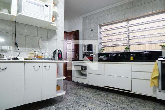 Cozinha de casa à venda com 4 quartos, 444m² em Vila Palmeiras, São Paulo