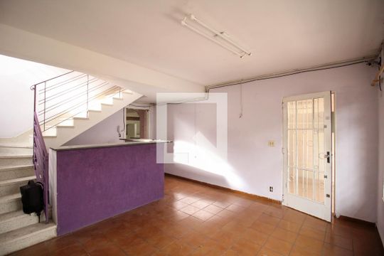 Casa à venda com 3 quartos, 216m² em Vila Santa Maria, São Paulo