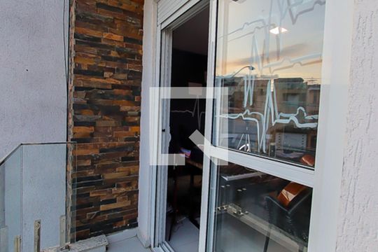 Sacada da Suite 1 de casa à venda com 4 quartos, 420m² em Jardim Santa Clara, Guarulhos