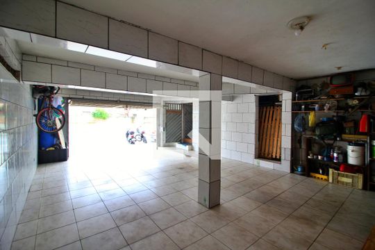 Garagem de casa à venda com 3 quartos, 269m² em Vila Homero Thon, Santo André