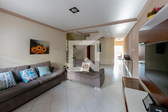 Casa à venda com 4 quartos, 350m² em Jardim Riacho das Pedras, Contagem