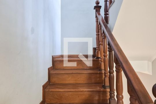 corredor de casa à venda com 3 quartos, 250m² em Taboão, São Bernardo do Campo