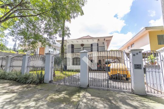Fachada de casa à venda com 4 quartos, 280m² em Lapa, São Paulo
