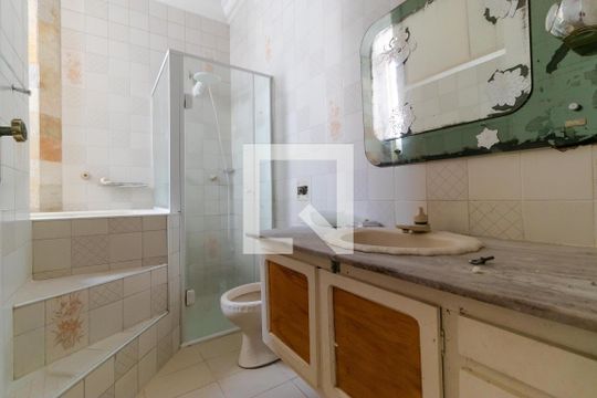Banheiro 02 de casa à venda com 3 quartos, 300m² em Centro, Campinas