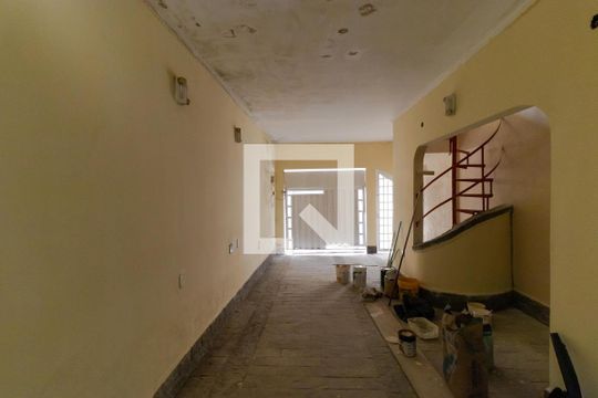 Garagem de casa à venda com 3 quartos, 300m² em Centro, Campinas