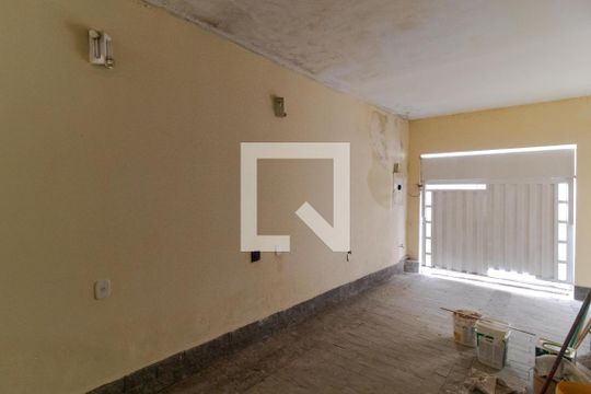 Garagem de casa à venda com 3 quartos, 300m² em Centro, Campinas