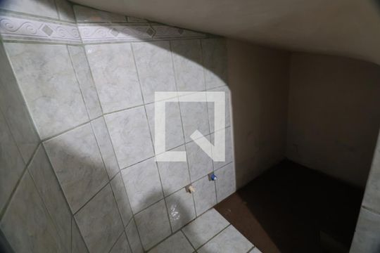 Lavabo  de casa à venda com 3 quartos, 180m² em Harmonia, Canoas