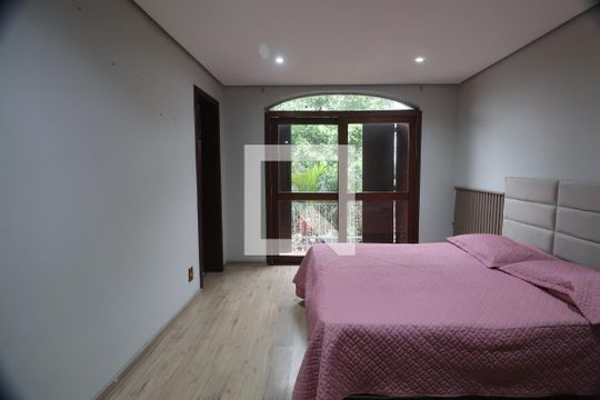 Quarto suíte 3 de casa à venda com 3 quartos, 180m² em Harmonia, Canoas