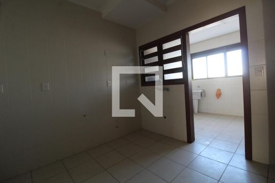 Lavanderia de apartamento à venda com 3 quartos, 223m² em Centro, Canoas