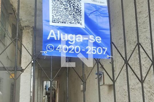 Plaquinha  portao de entrada de kitnet/studio para alugar com 1 quarto, 25m² em Garcia (vila Roseno), Salvador