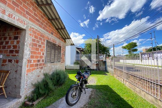 Área Externa de casa à venda com 2 quartos, 48m² em Feitoria, São Leopoldo