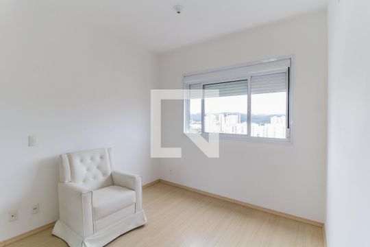 Quarto  de kitnet/studio para alugar com 1 quarto, 46m² em Centro Cívico, Mogi das Cruzes